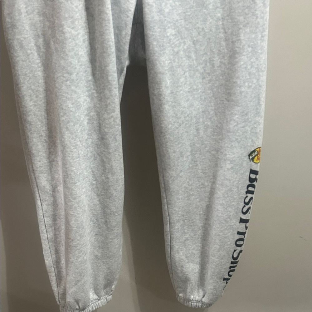 Bass Pro Shops Light Gray Sweatpants - Picture 3 of 10